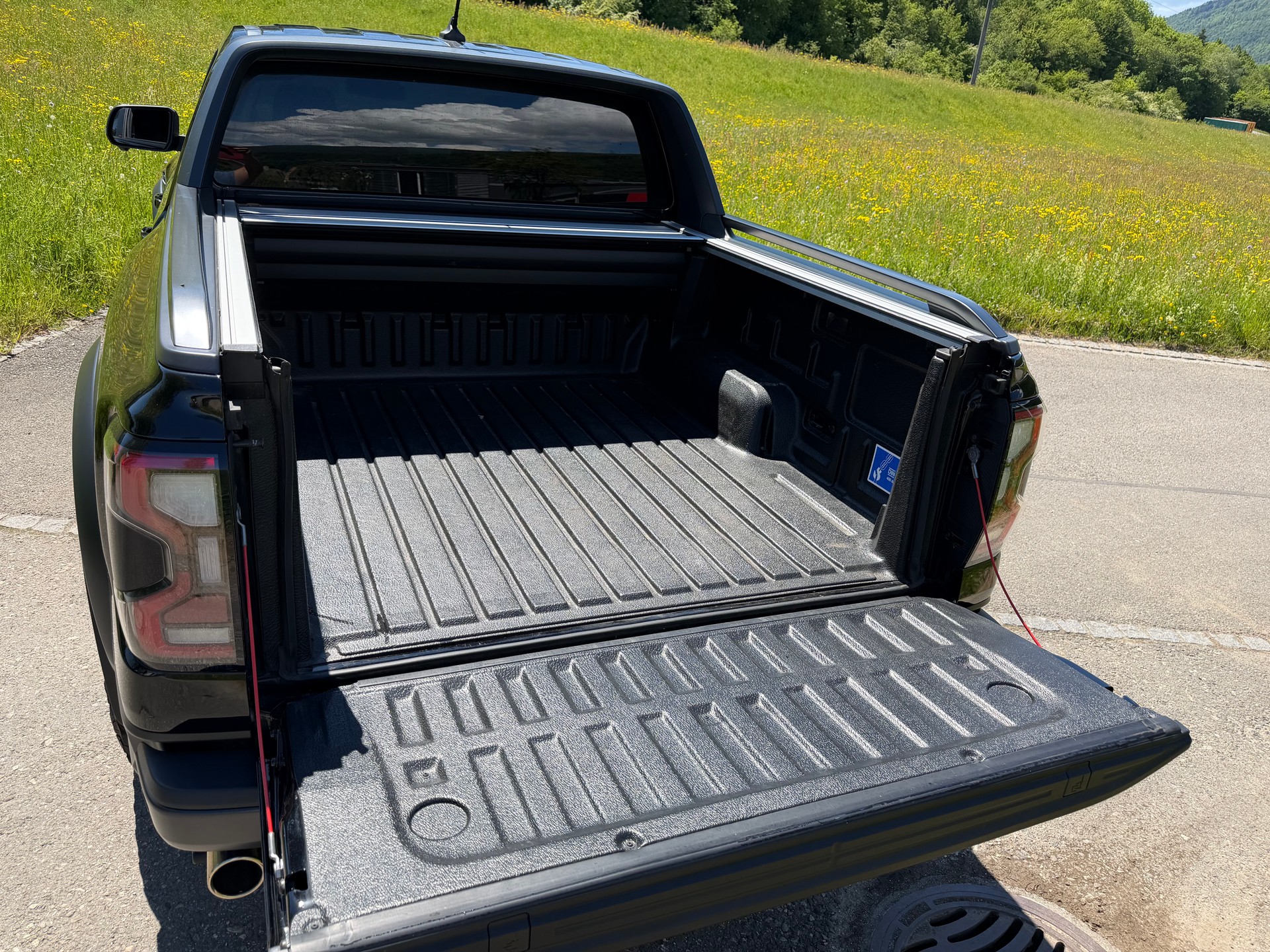 FORD "RANGER RAPTOR" 3.0 Eco Boost 4x4 AUTOMAT. CH WAGEN. VOLL OPTIONEN. MIT AHK. NEUWERTIG !! AUS 1 HAND.-image-22