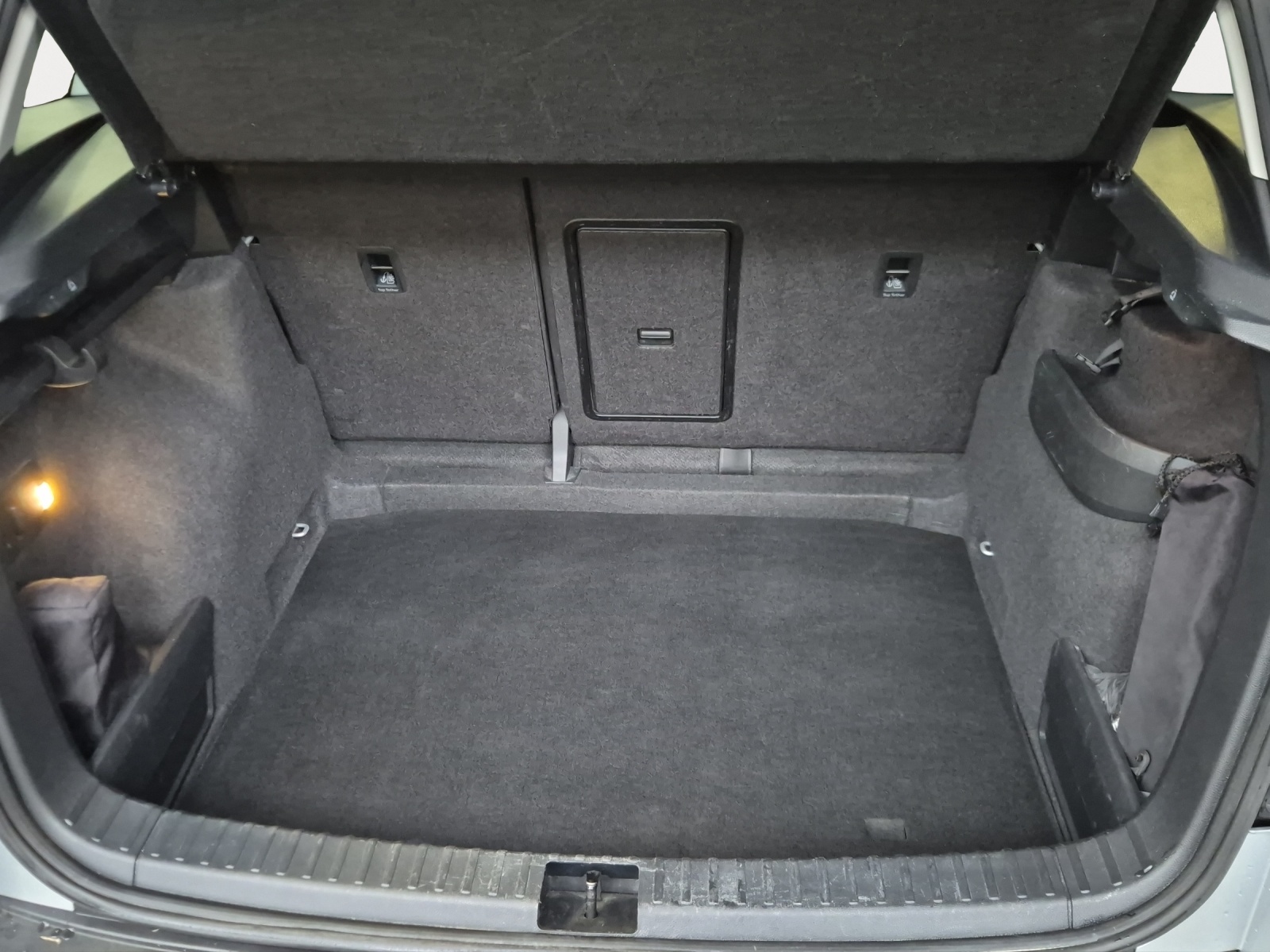 SKODA Karoq 2.0 TDI CR Ambition 4x4 DSG-image-14