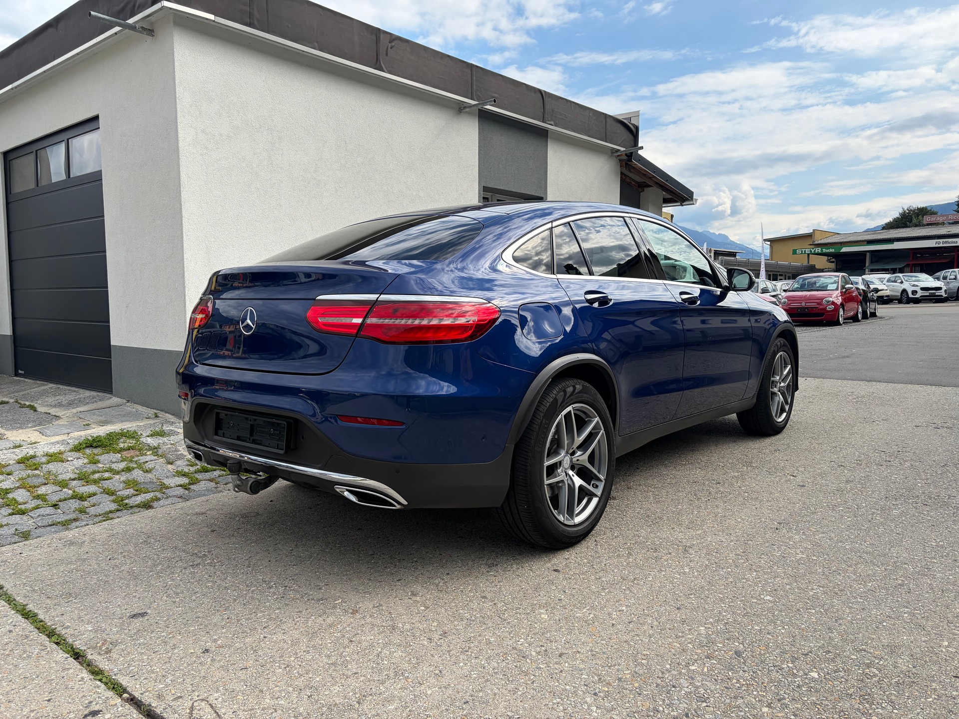 MERCEDES-BENZ GLC Coupé 250 d AMG Line 4Matic 9G-Tronic-image-2