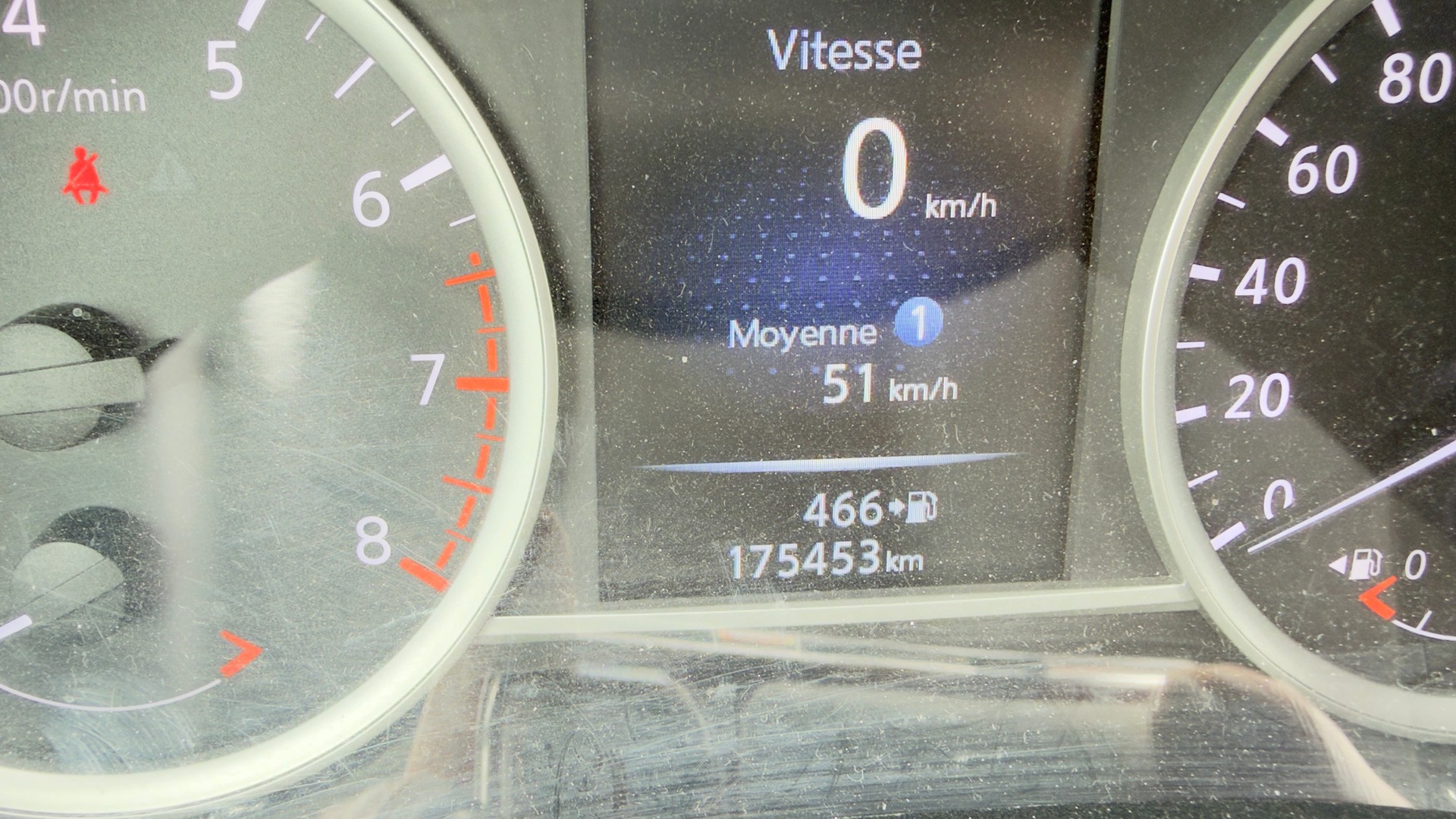 NISSAN Micra 0.9 IG-T tekna-image-12