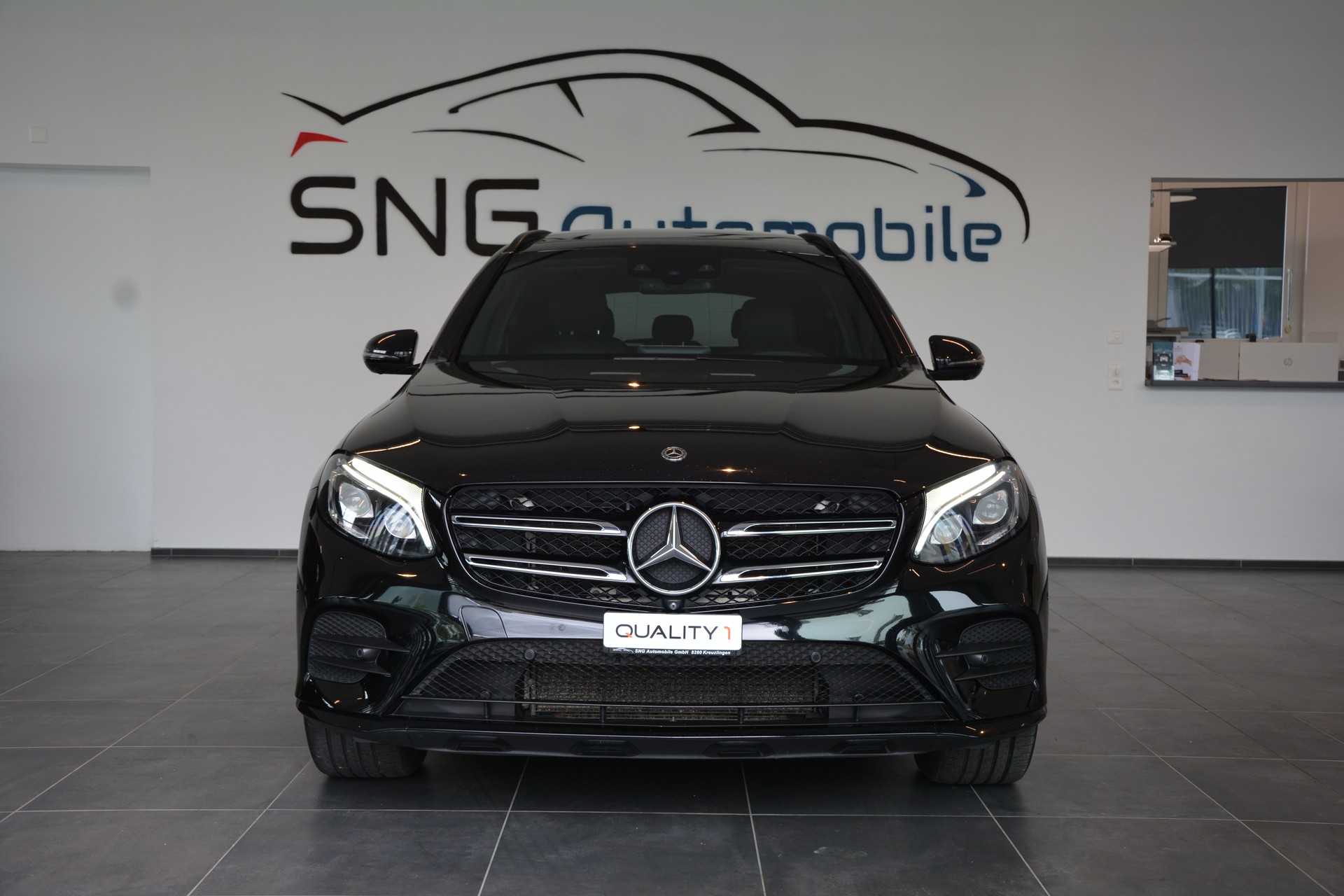 MERCEDES-BENZ GLC 250 d AMG Line 4Matic 9G-Tronic-image-0