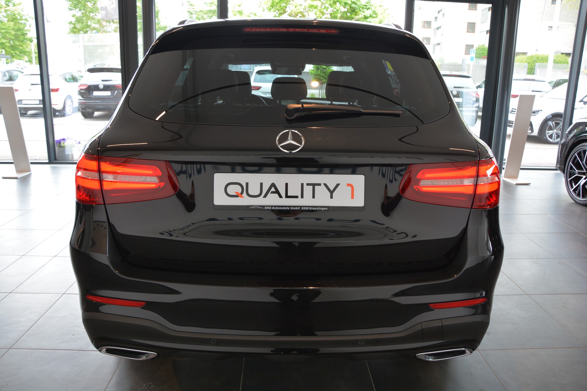 MERCEDES-BENZ GLC 250 d AMG Line 4Matic 9G-Tronic-image-4