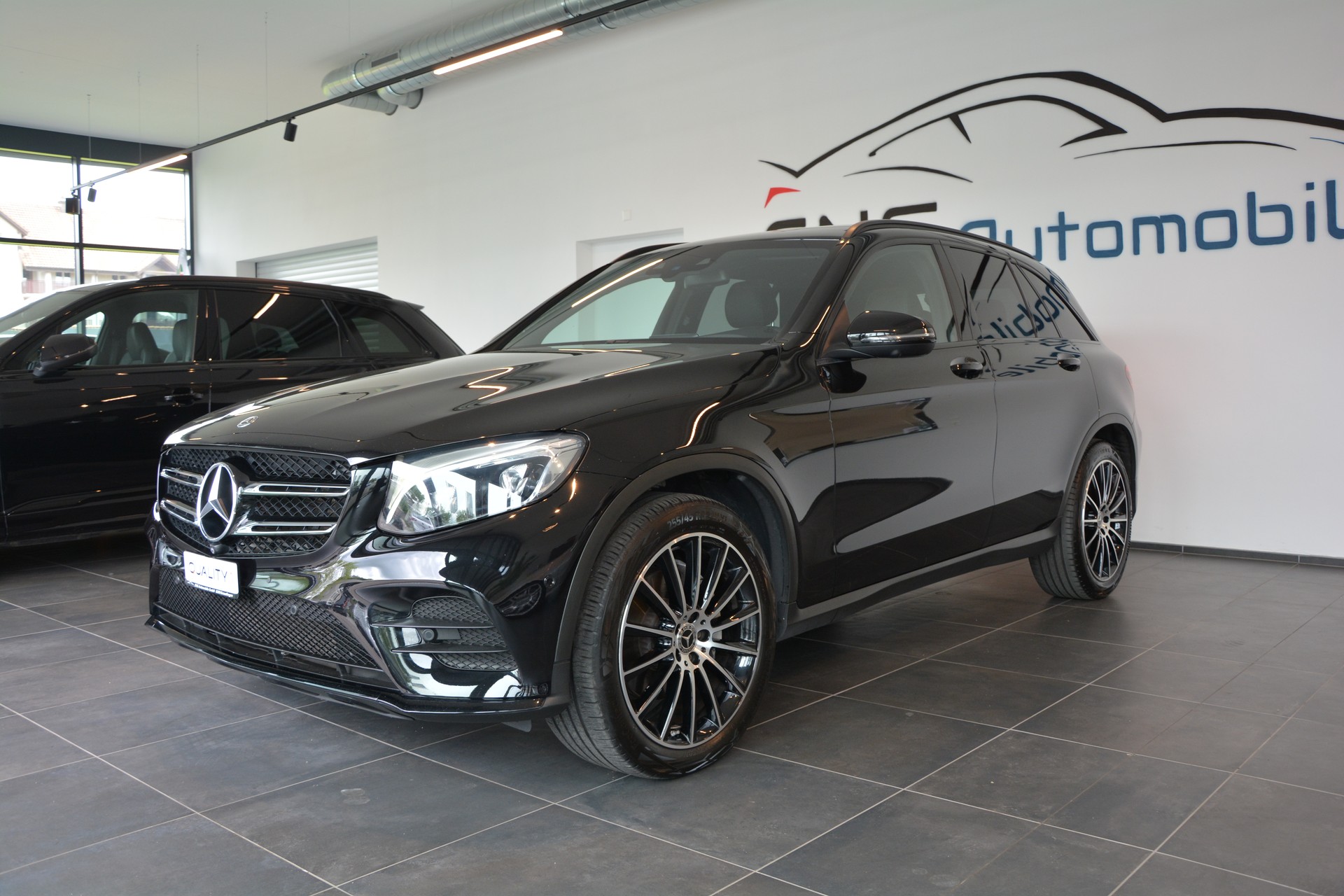MERCEDES-BENZ GLC 250 d AMG Line 4Matic 9G-Tronic-image-1