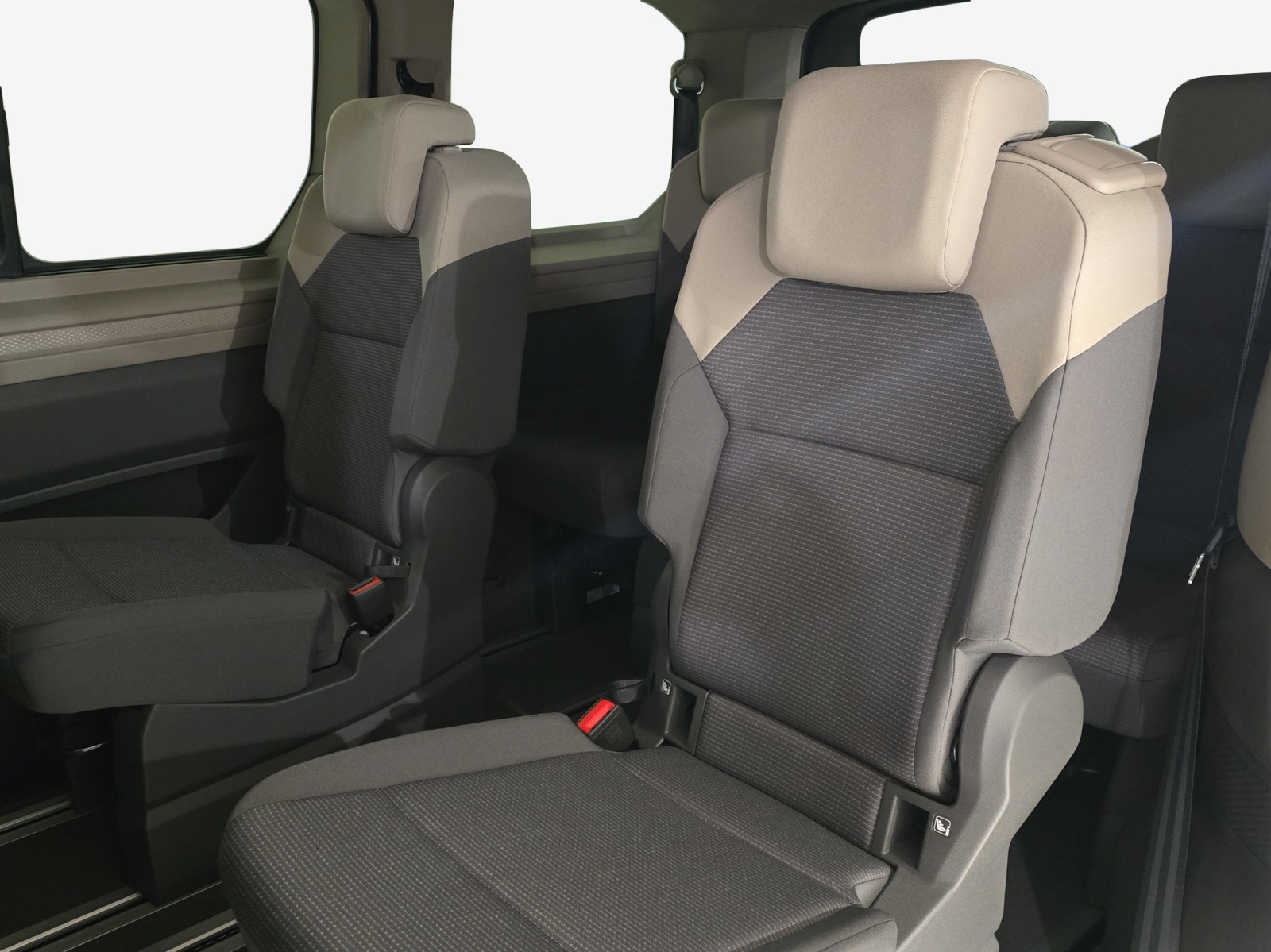 VW Multivan 2.0 TDI Liberty DSG-image-11