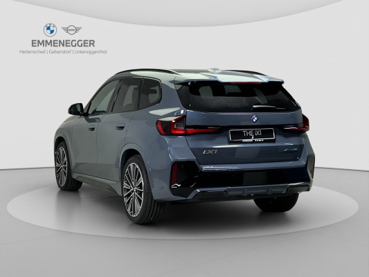 BMW iX1 xDrive 30 Ed. M Sport-showroom-element-2