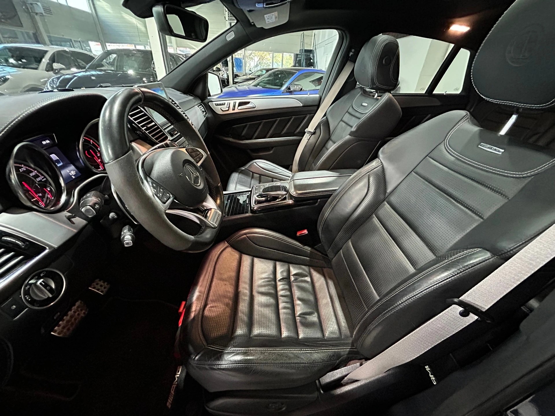 MERCEDES-BENZ GLE 63 V8 S AMG Coupé-image-7