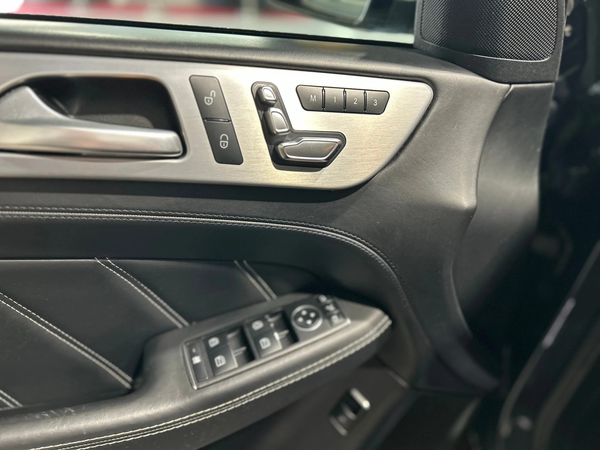 MERCEDES-BENZ GLE 63 V8 S AMG Coupé-image-13