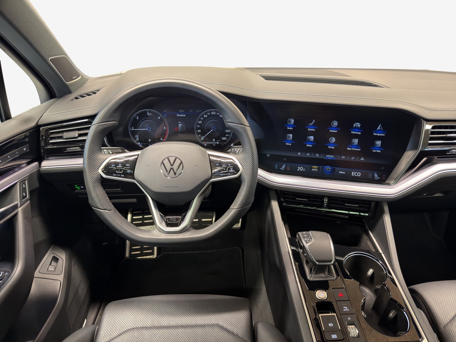 VW Touareg 3.0 TDI R Line Tiptronic-image-8