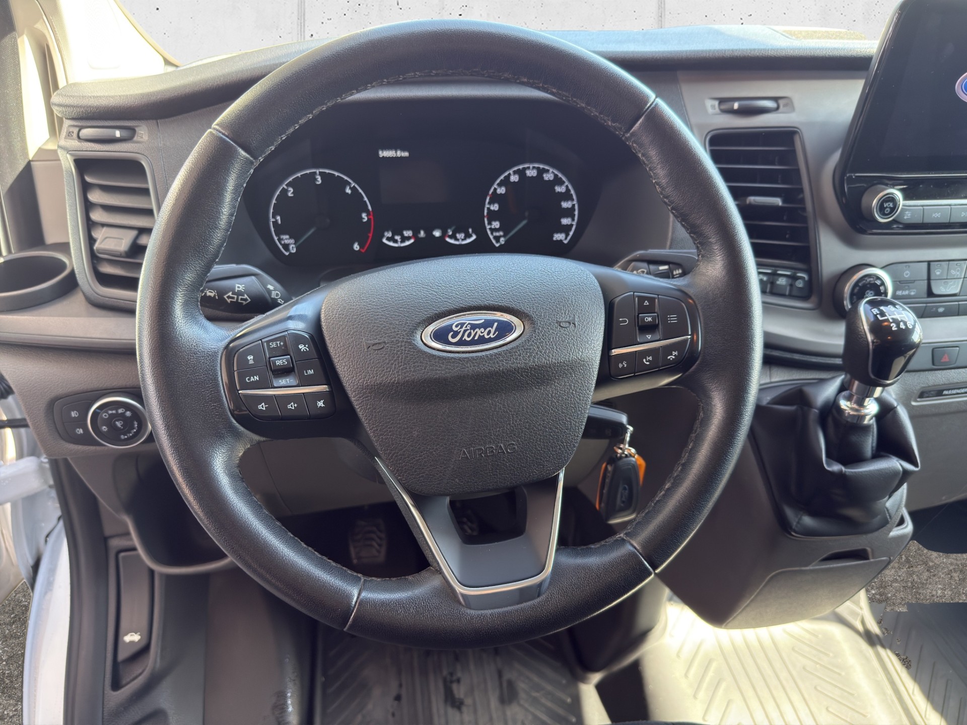 FORD Transit C Kombi 340 L2 2.0 TDCi 185 Trend-image-9