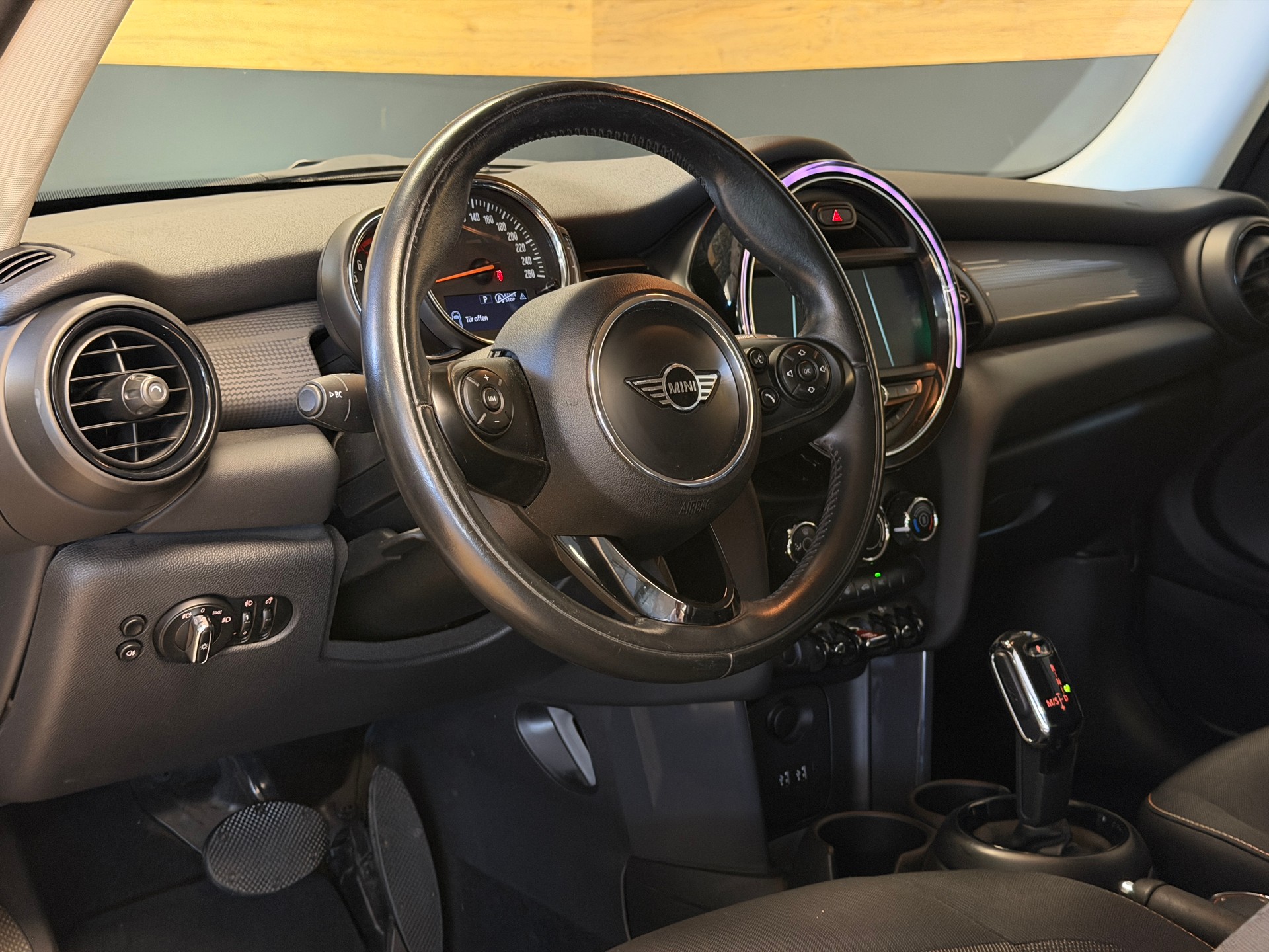 MINI Cooper Steptronic DKG-image-7