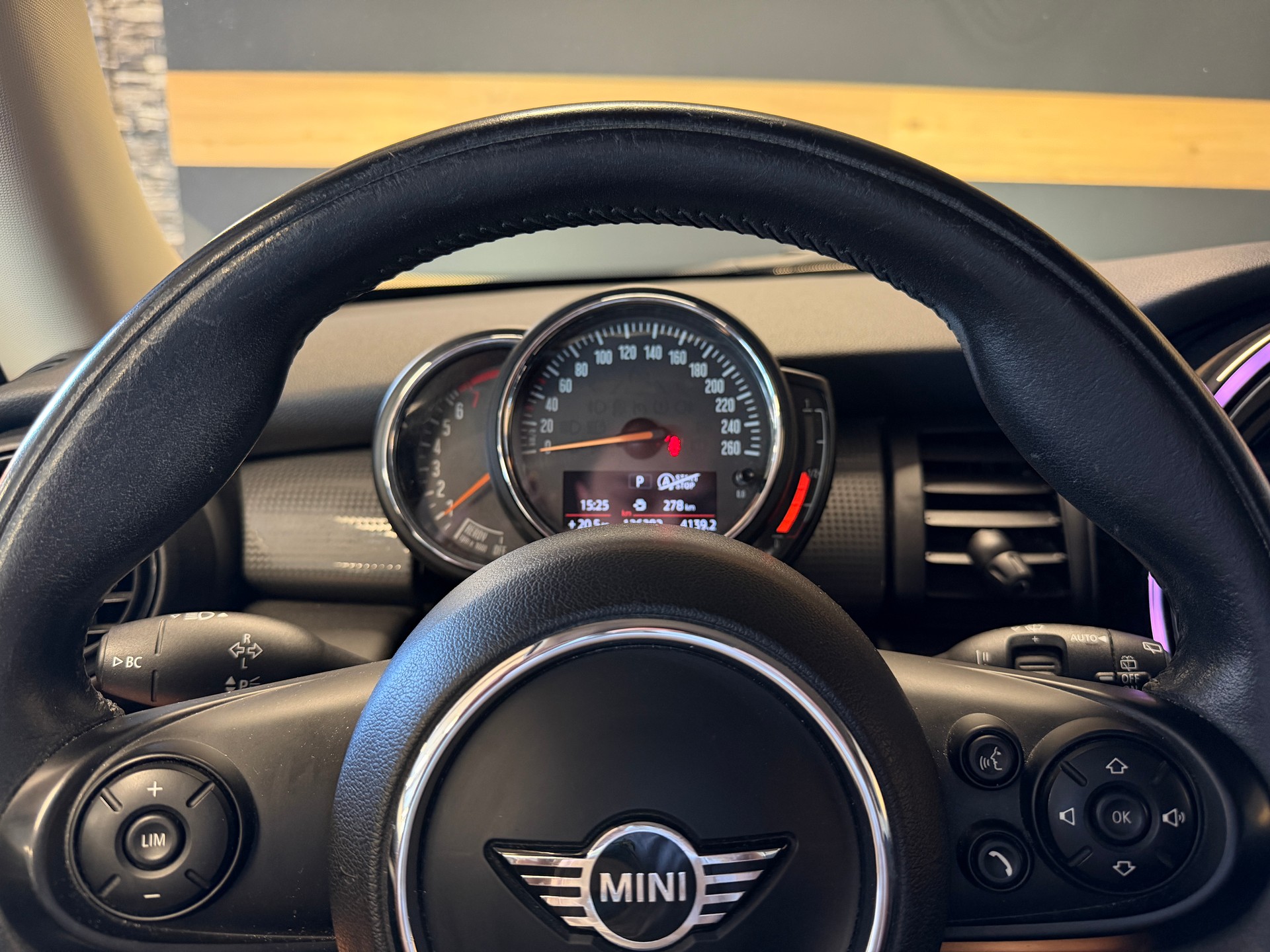 MINI Cooper Steptronic DKG-image-10