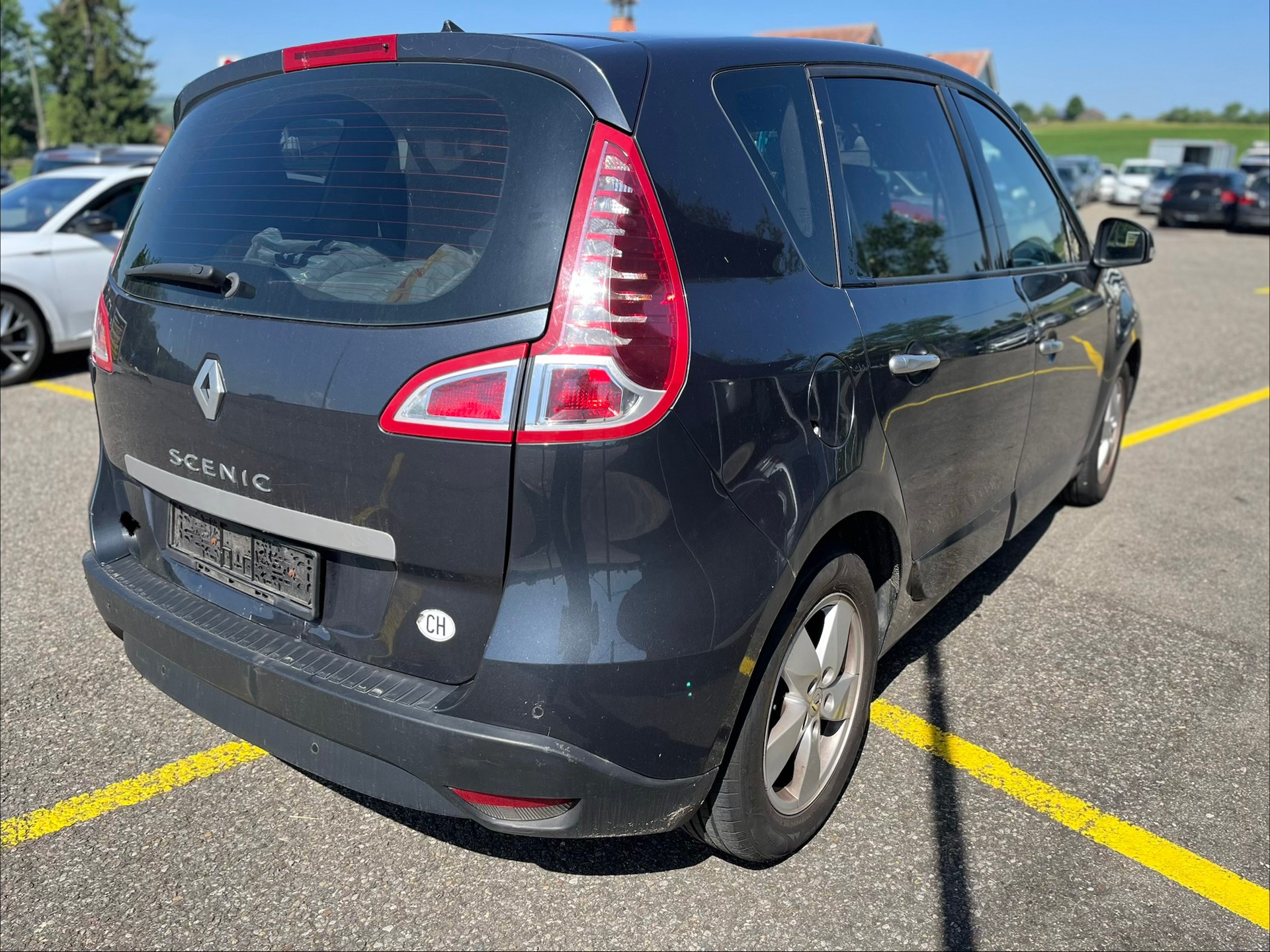 RENAULT 1,4i Benzin Mfk 11/2025 Euro B04-image-5