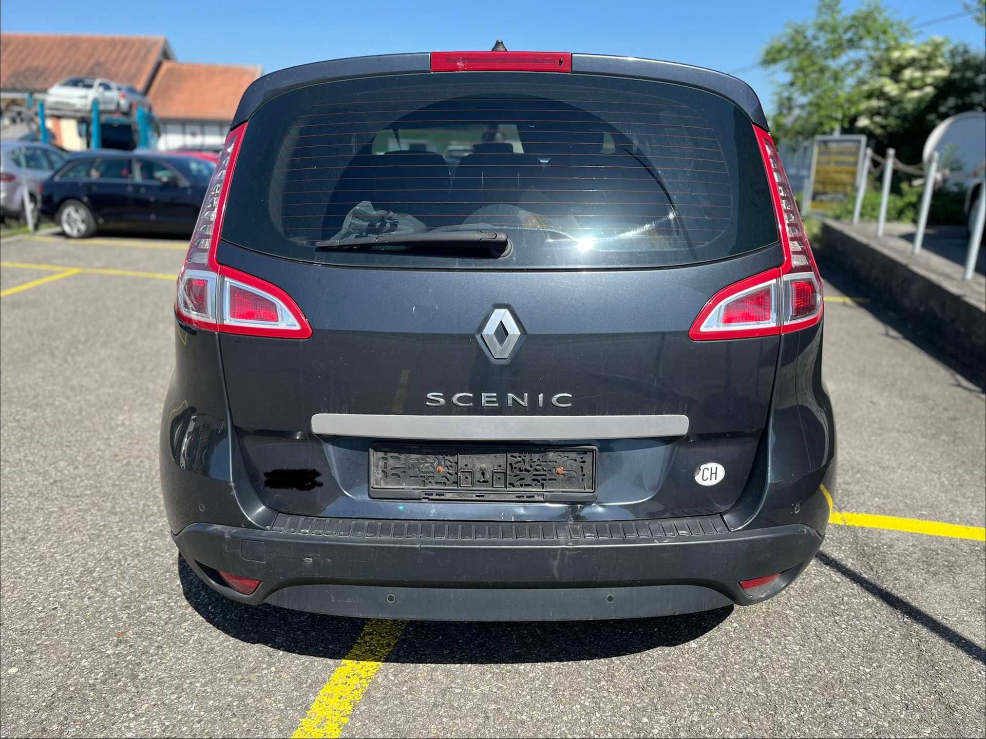 RENAULT 1,4i Benzin Mfk 11/2025 Euro B04-image-4