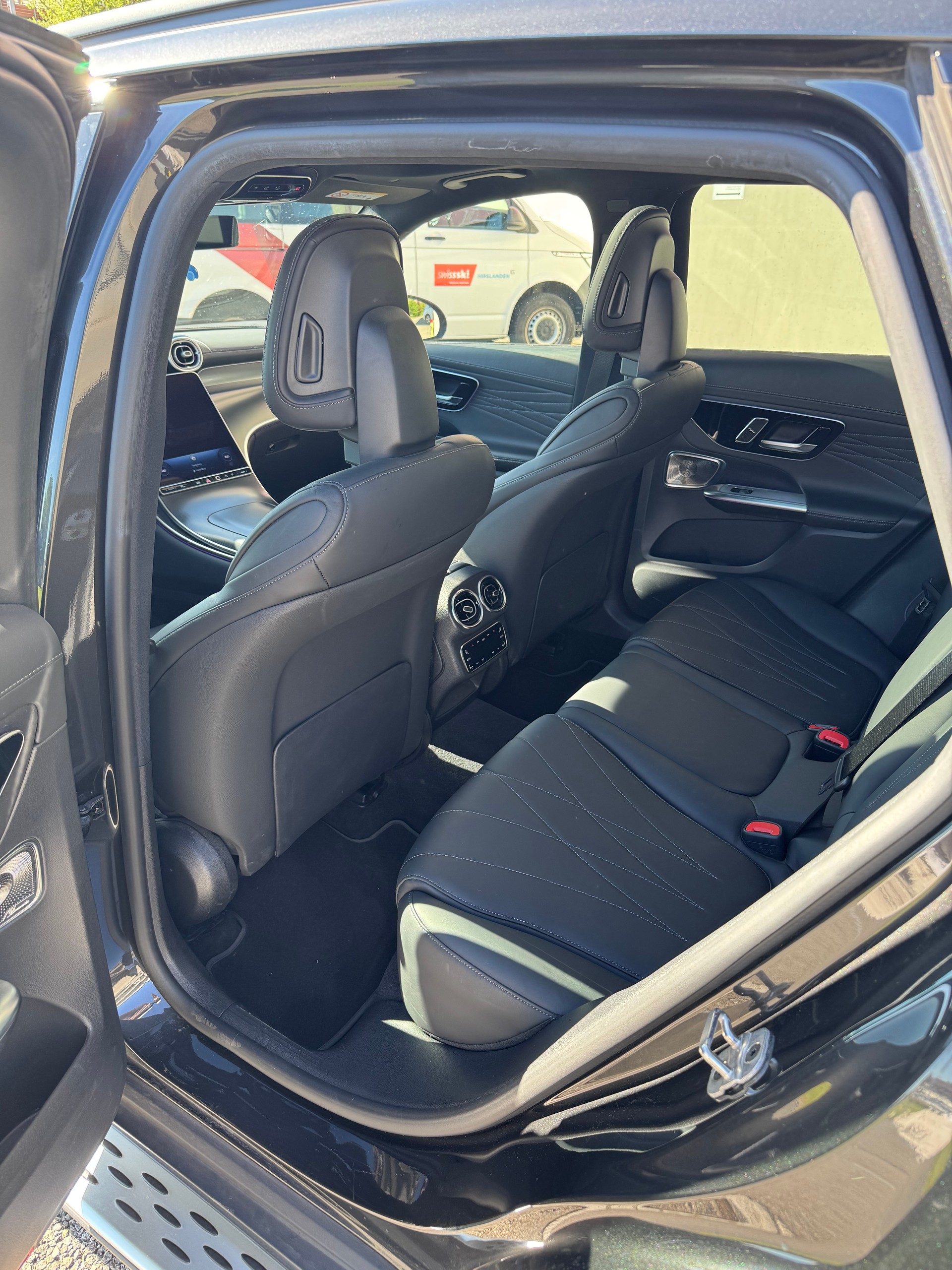 MERCEDES-BENZ 4Matic-image-5