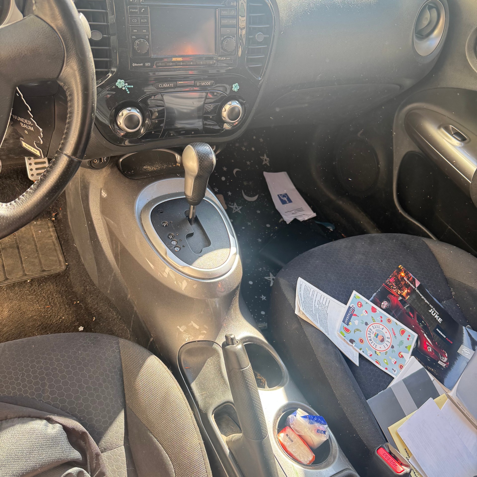 NISSAN Juke 1.6 DIG-T Shiro 4x4 Xtronic M-CVT-image-5