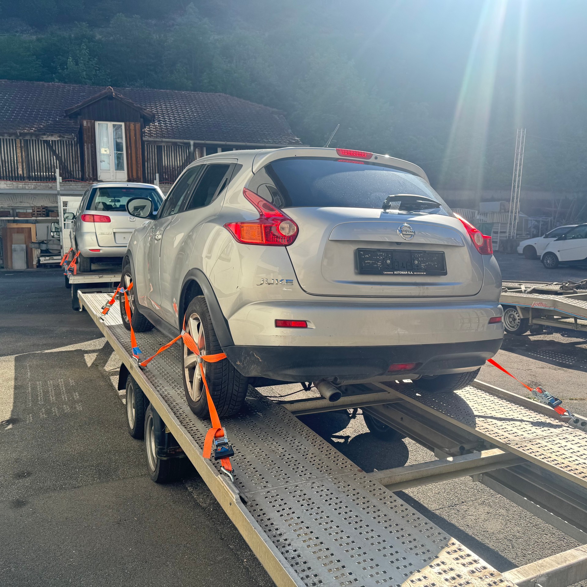 NISSAN Juke 1.6 DIG-T Shiro 4x4 Xtronic M-CVT-image-2