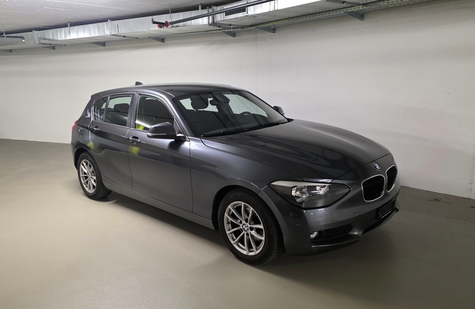 BMW 118d Urban Line Steptronic-image-5