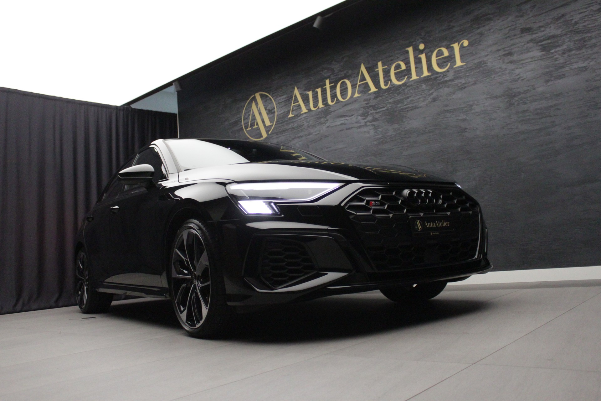 AUDI S3 Sportback 2.0 TFSI quattro S-tronic-image-4