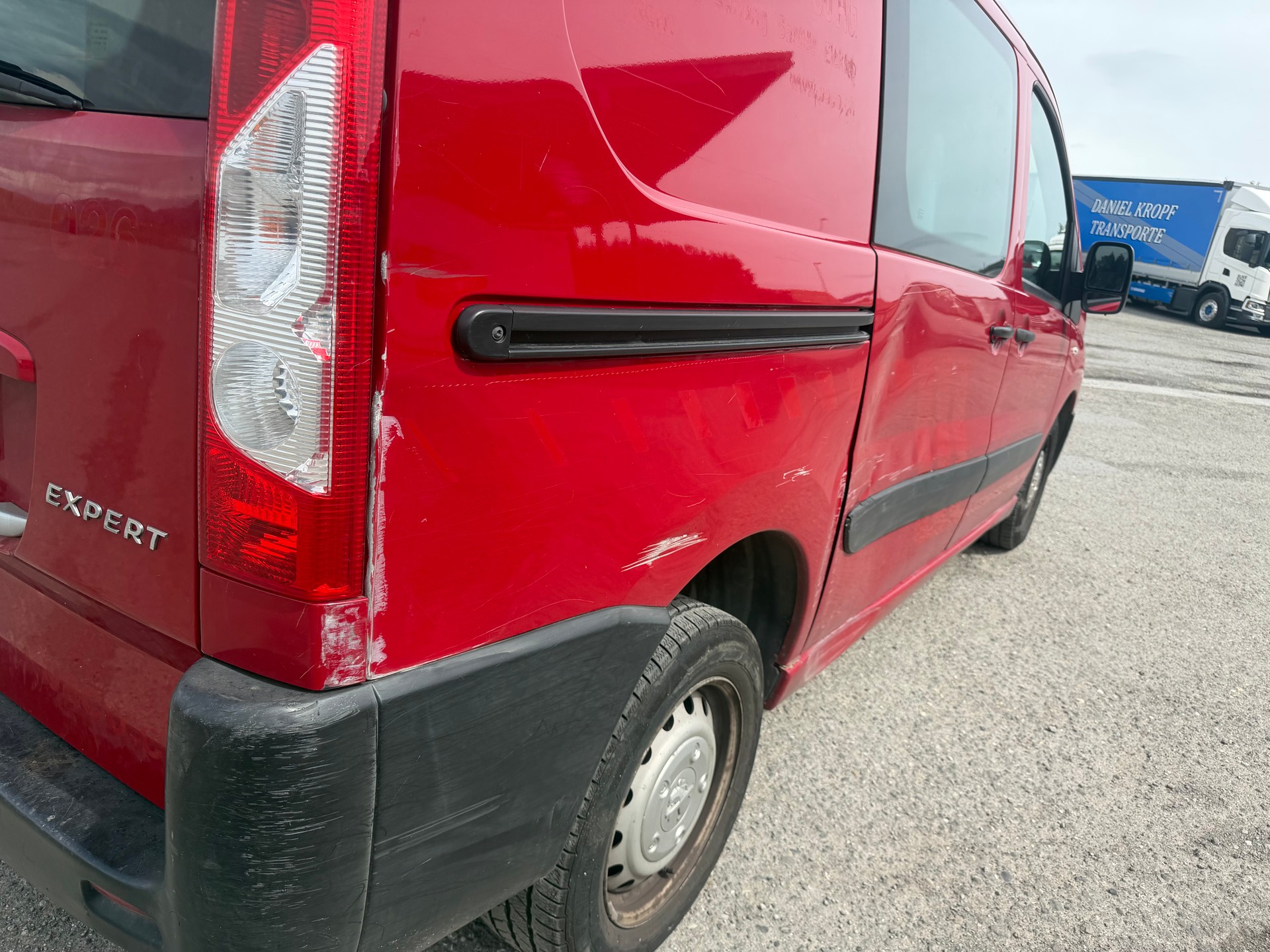 PEUGEOT Expert 2.0 HDi 227 L1H1-image-12