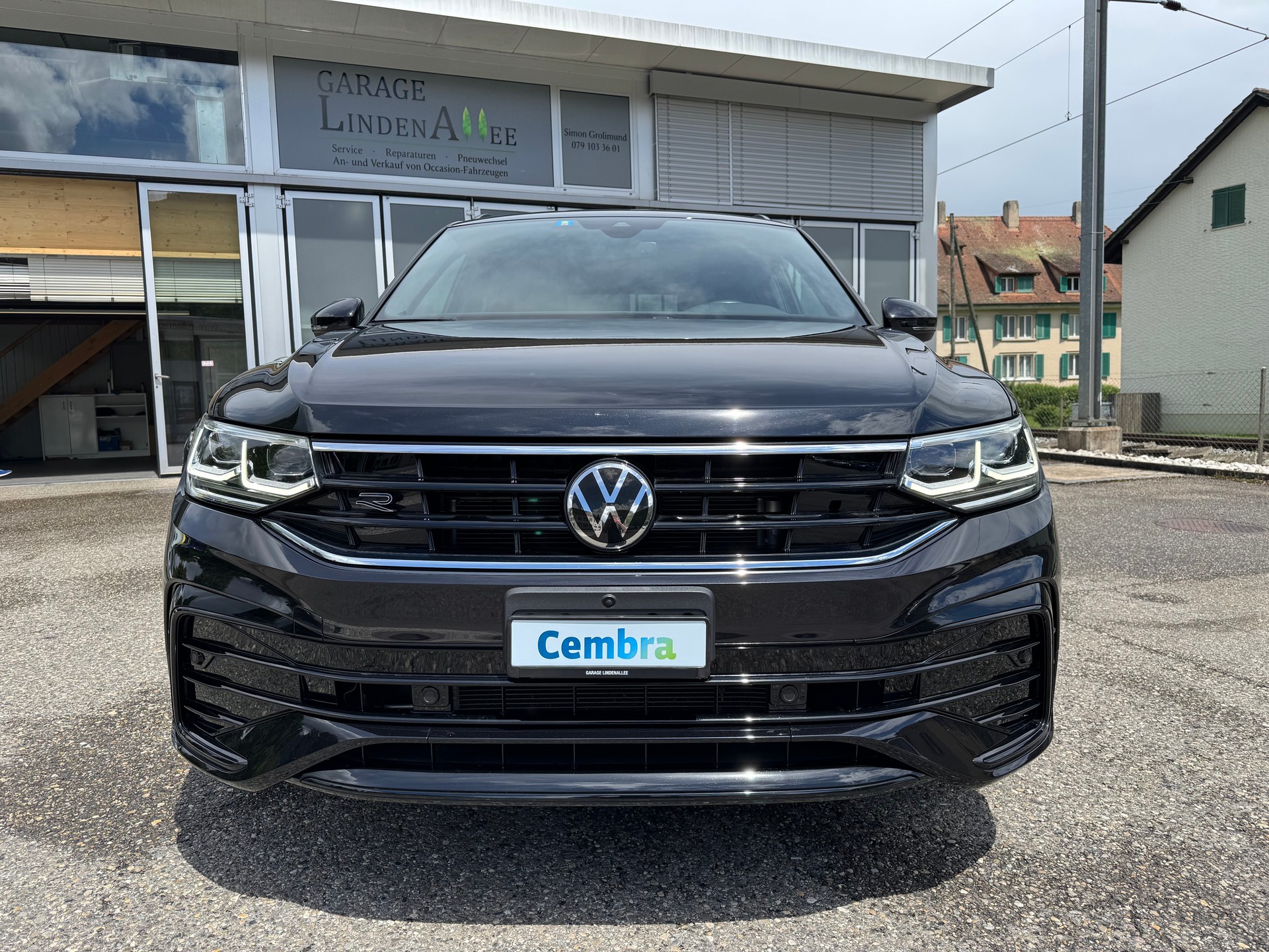 VW Tiguan 2.0TSI R-Line 4Motion DSG-image-3