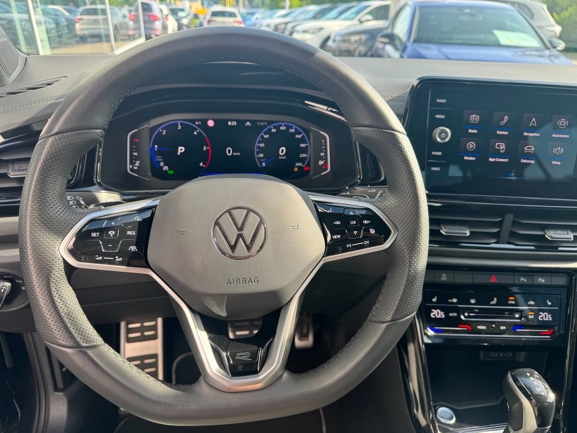 VW T-Roc 2.0 TDI SCR R-Line 4Motion DSG-image-9