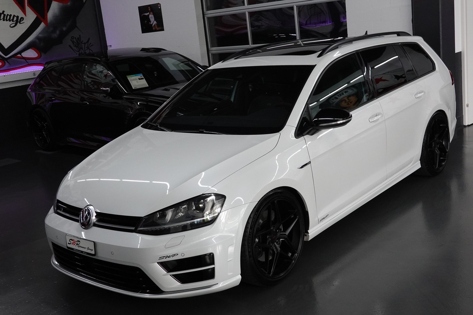 VW GOLF VARIANT 2.0 TSI R 4 Motion DSG CH-FZ ON TOP-image-2