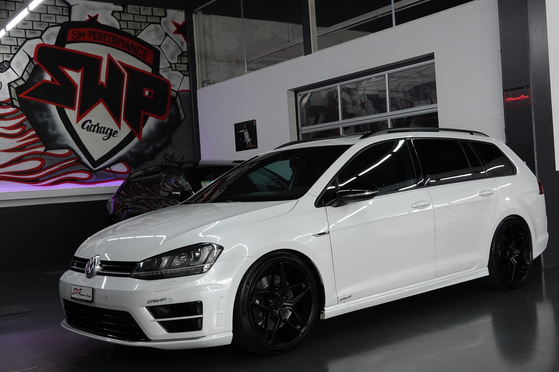 VW GOLF VARIANT 2.0 TSI R 4 Motion DSG CH-FZ ON TOP-image-0