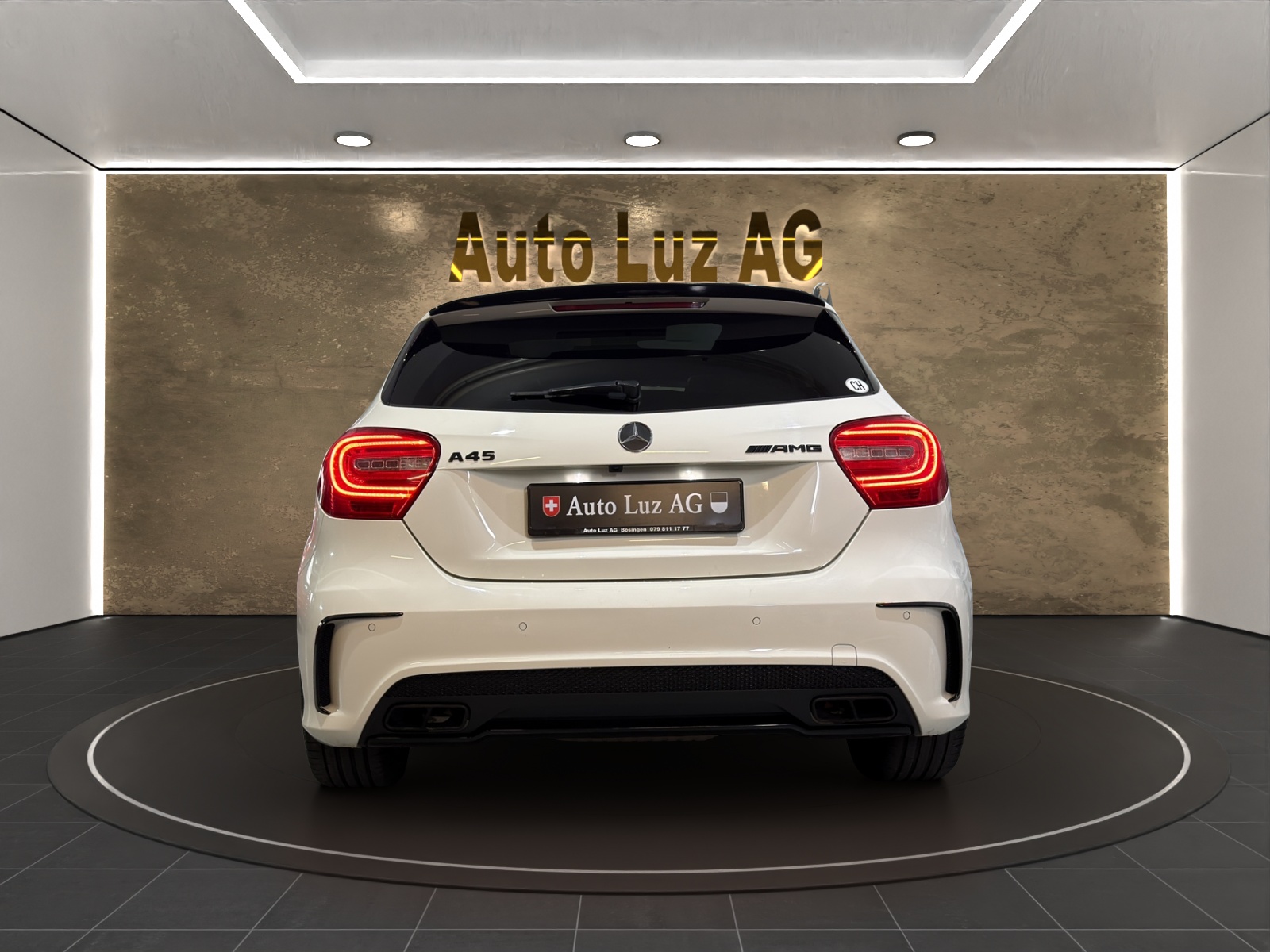 MERCEDES-BENZ A 45 AMG 4Matic Speedshift 7G-DCT-showroom-element-2
