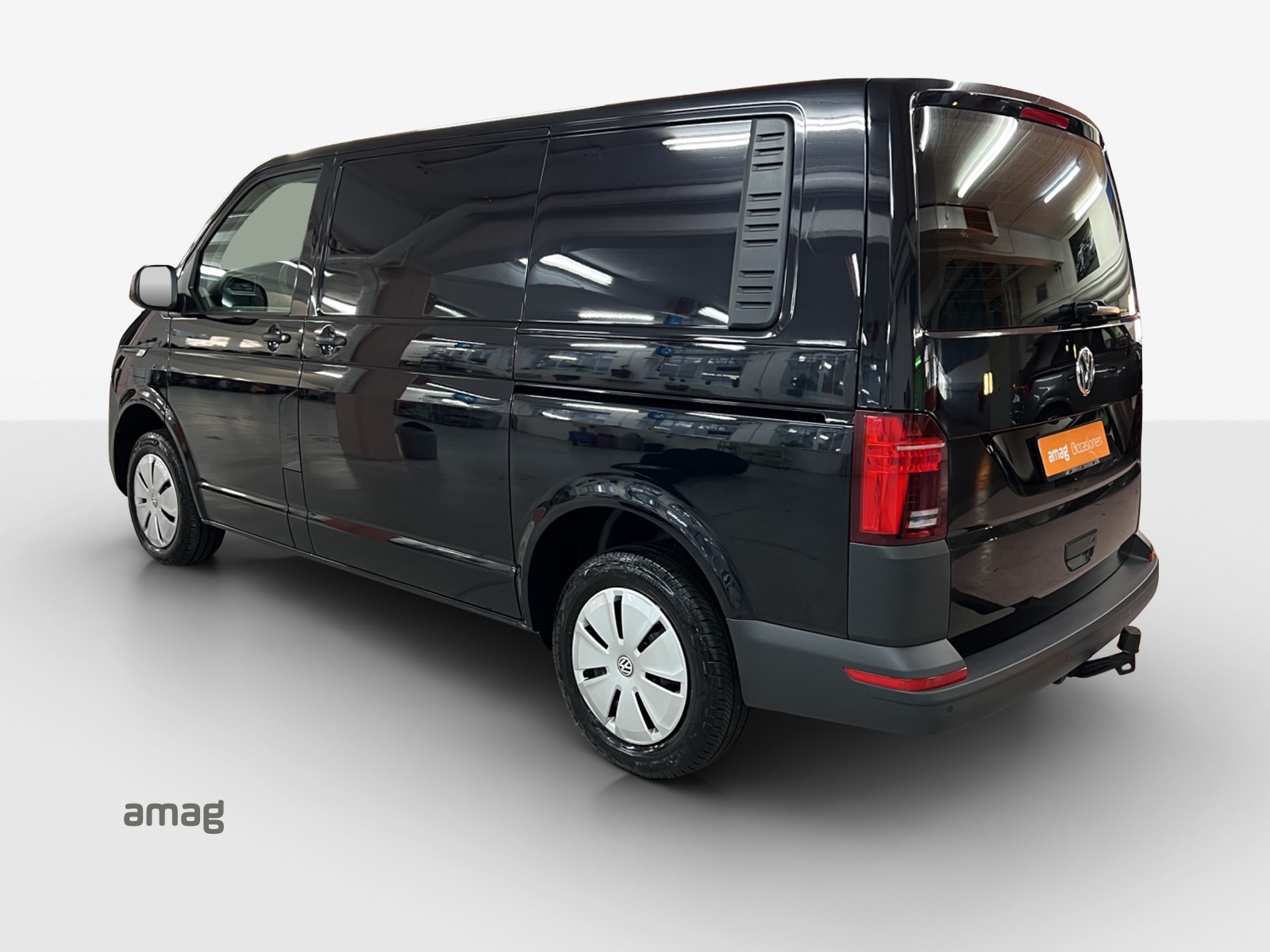 VW T6.1 2.0 TDI 4Motion DSG-image-2