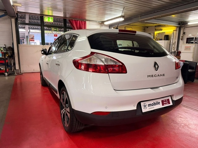 RENAULT Mégane 1.4 16V Turbo Privilège-image-3
