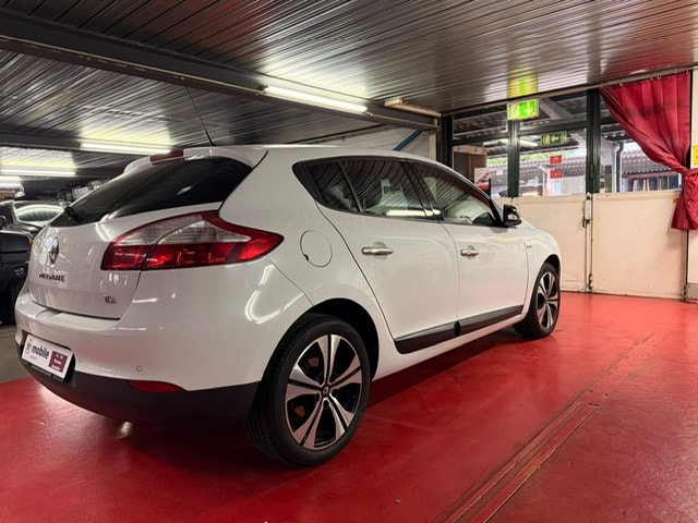 RENAULT Mégane 1.4 16V Turbo Privilège-image-9