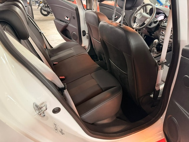 RENAULT Mégane 1.4 16V Turbo Privilège-image-14