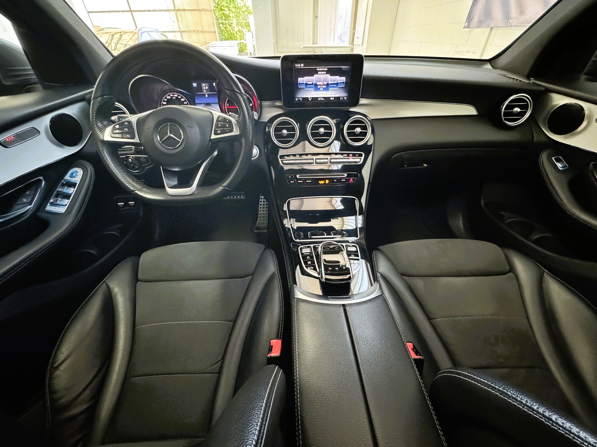 MERCEDES-BENZ GLC 250 d AMG Line 4Matic 9G-Tronic-image-9