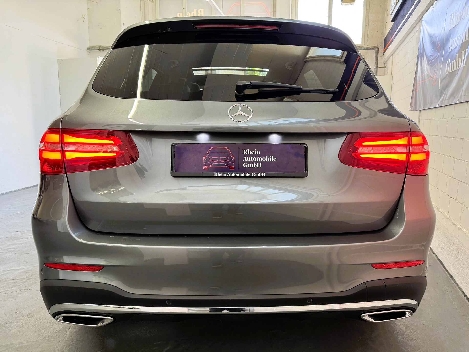 MERCEDES-BENZ GLC 250 d AMG Line 4Matic 9G-Tronic-image-4