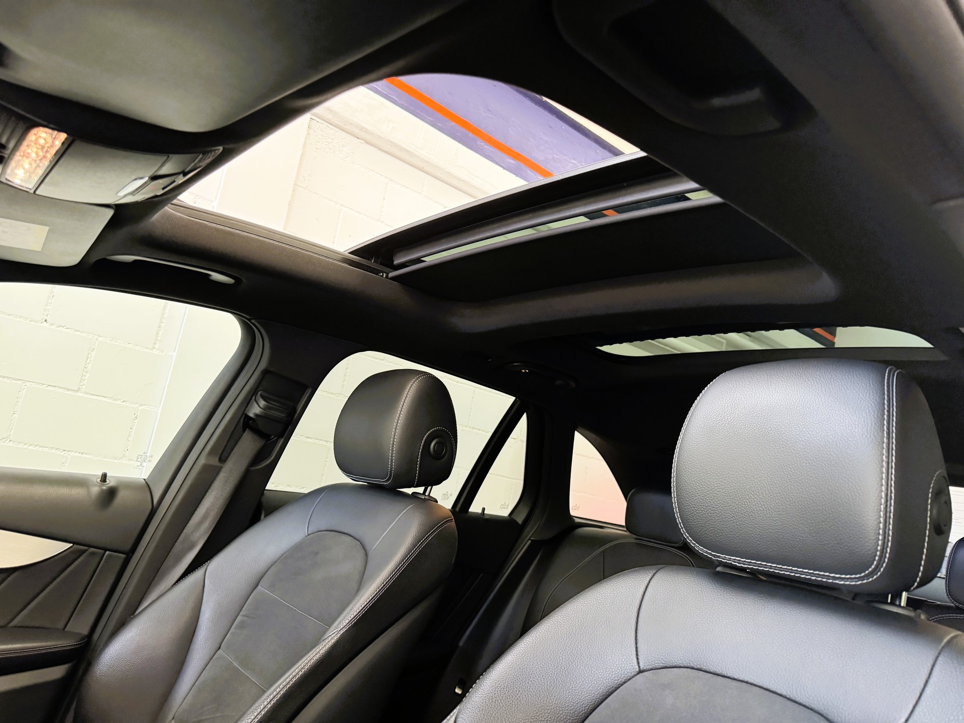 MERCEDES-BENZ GLC 250 d AMG Line 4Matic 9G-Tronic-image-7
