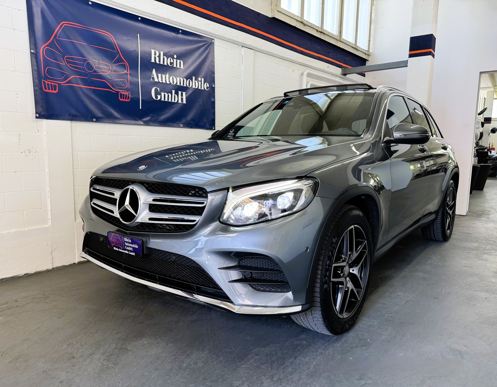MERCEDES-BENZ GLC 250 d AMG Line 4Matic 9G-Tronic-image-0
