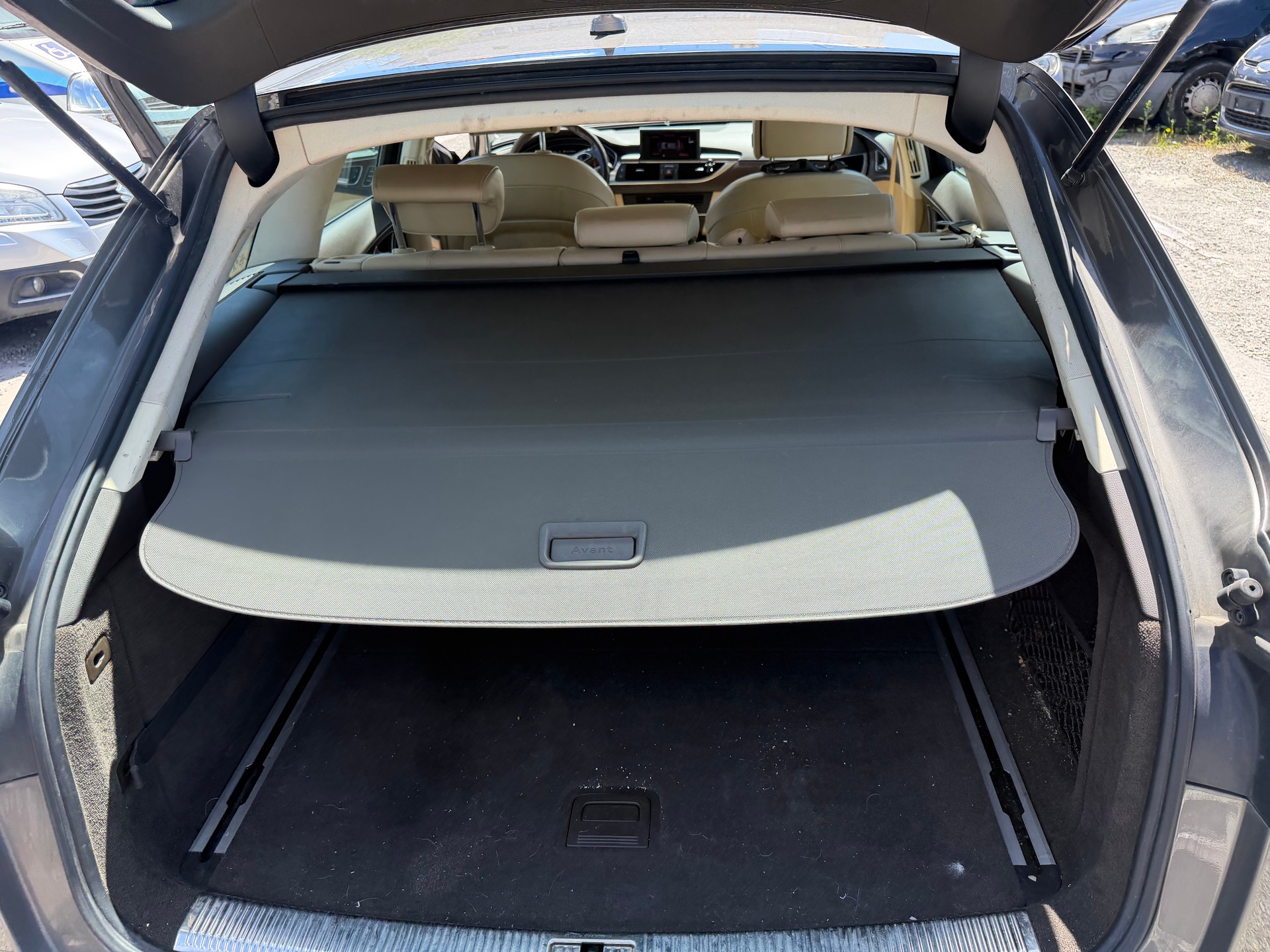 AUDI A6 Avant 2.0 TDI multitronic-image-13