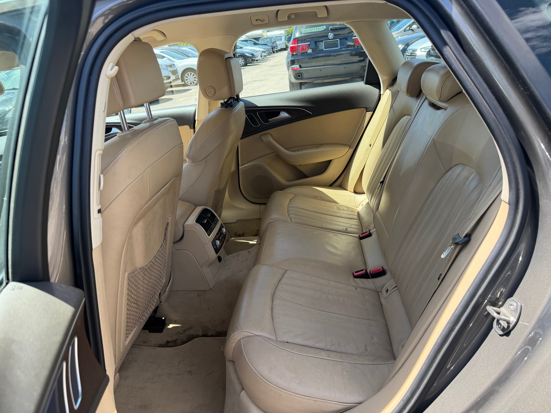 AUDI A6 Avant 2.0 TDI multitronic-image-12
