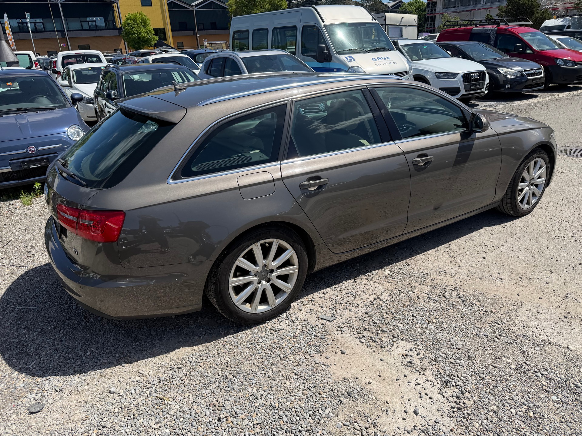 AUDI A6 Avant 2.0 TDI multitronic-image-4