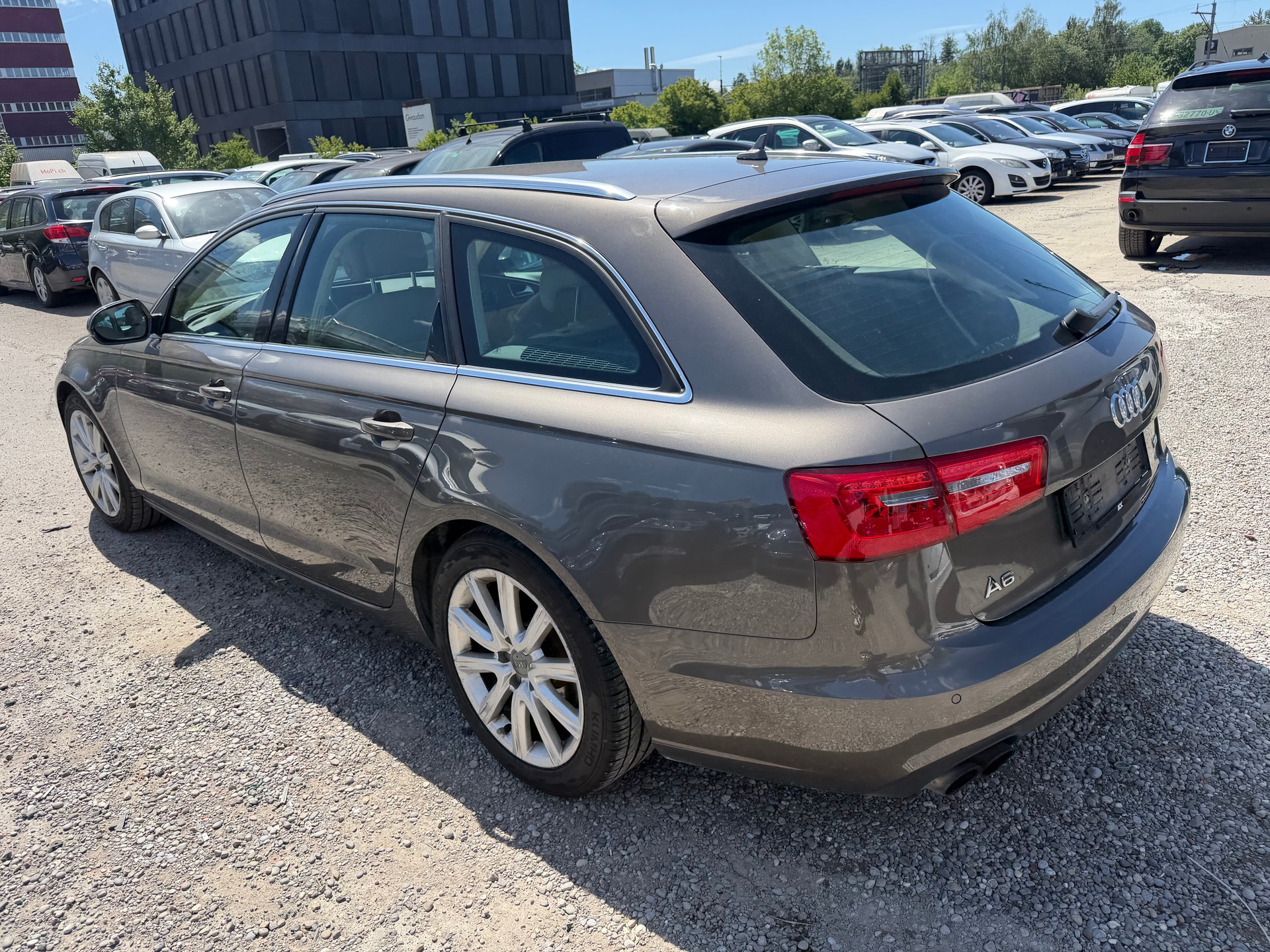 AUDI A6 Avant 2.0 TDI multitronic-image-6