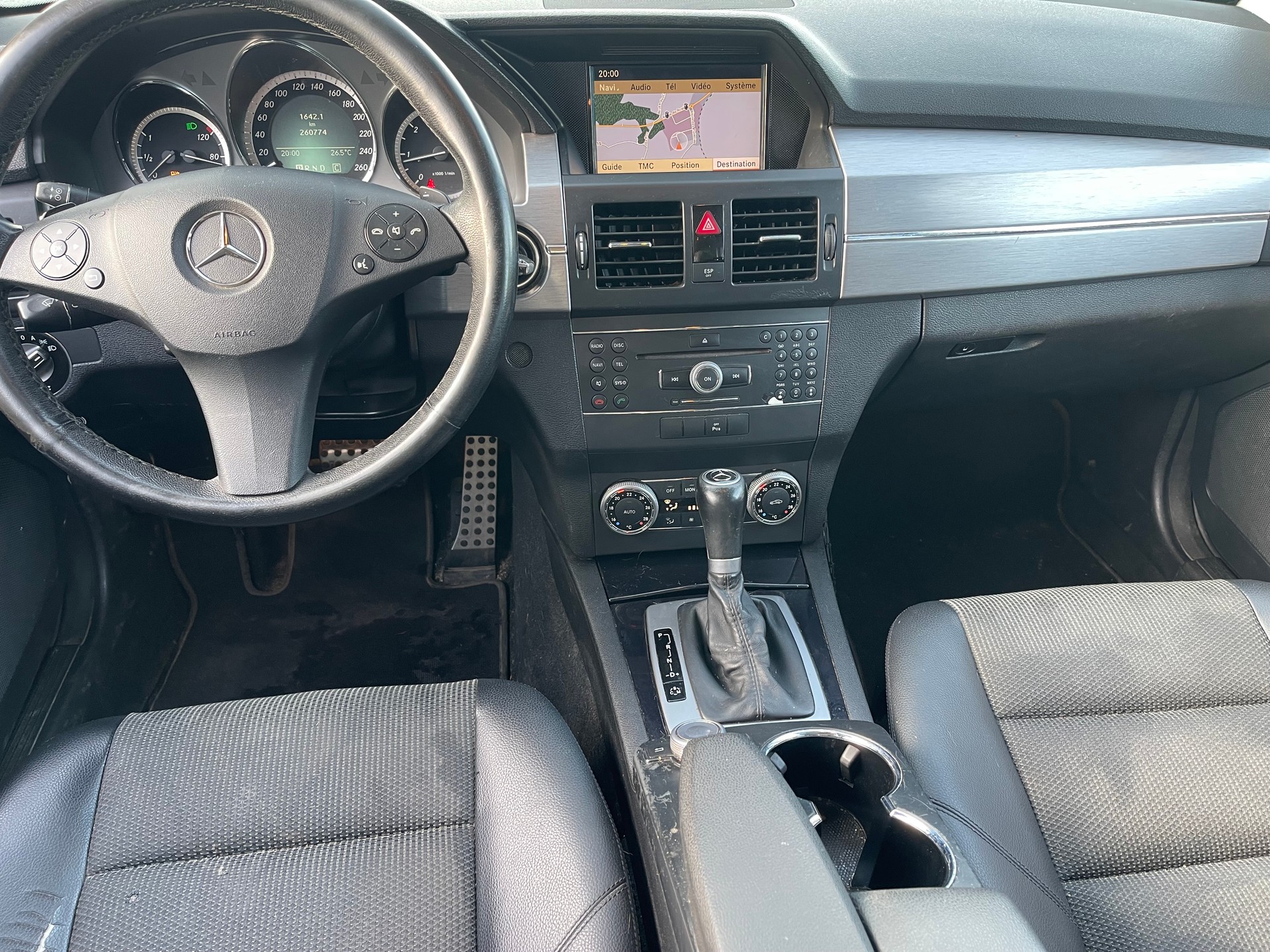 MERCEDES-BENZ GLK 220 CDI BlueEfficiency 4Matic 7G-Tronic-image-4