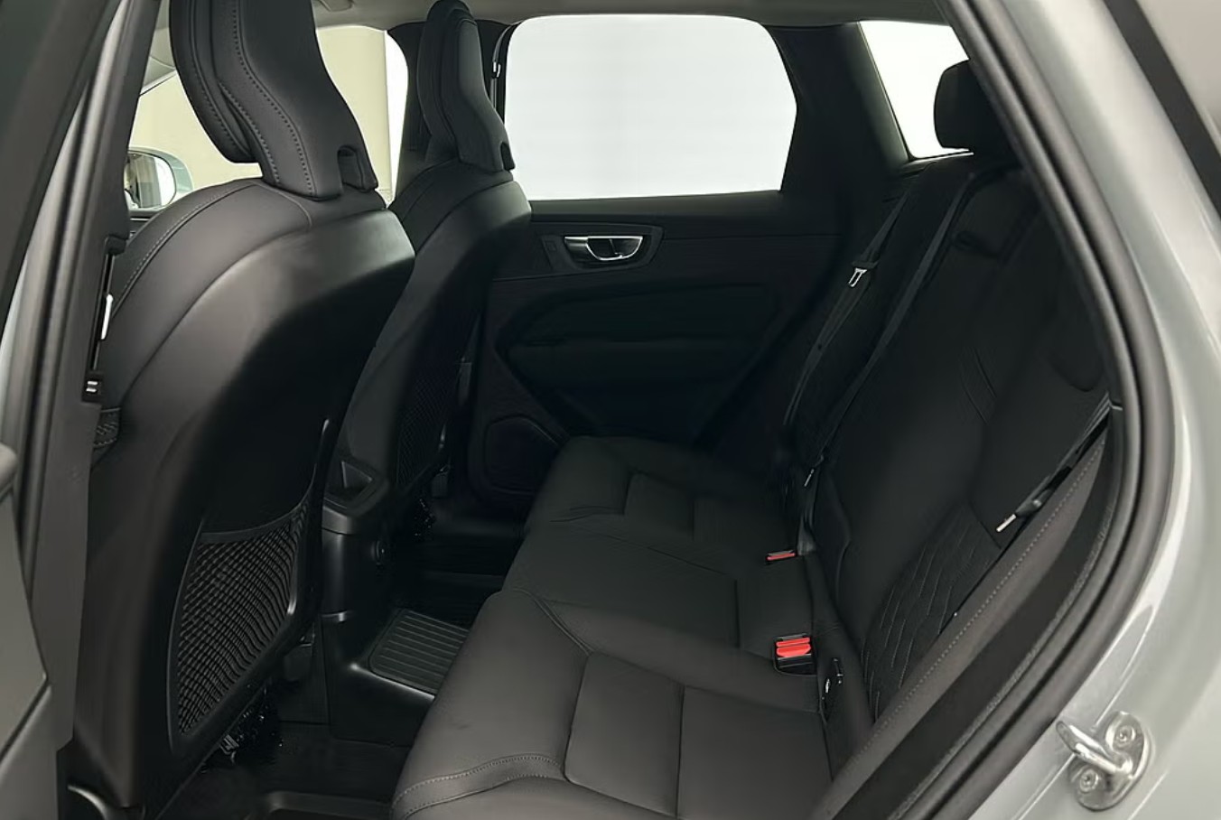 VOLVO XC60 T6 eAWD PluginHybrid Plus Bright Geartronic-image-10