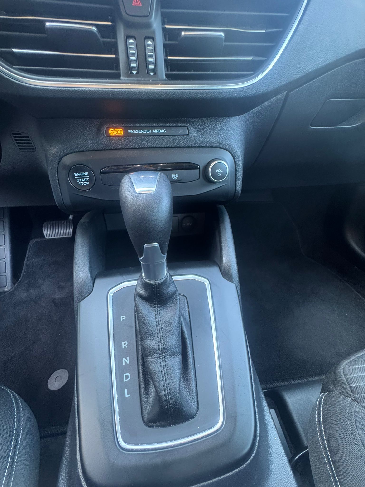 FORD Focus 1.0 MHEV Titanium ** Gr-Navigationssystem ** RF-Kamera ** Anh-Kupplung ** Neues Modell 2024 **-image-10