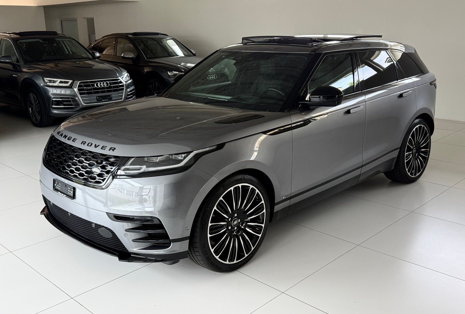 LAND ROVER Range Rover Velar R-Dynamic D 300 S Automatic***Facelift***Panoramadach***Luftfederung***Alu-22Zoll***-image-4