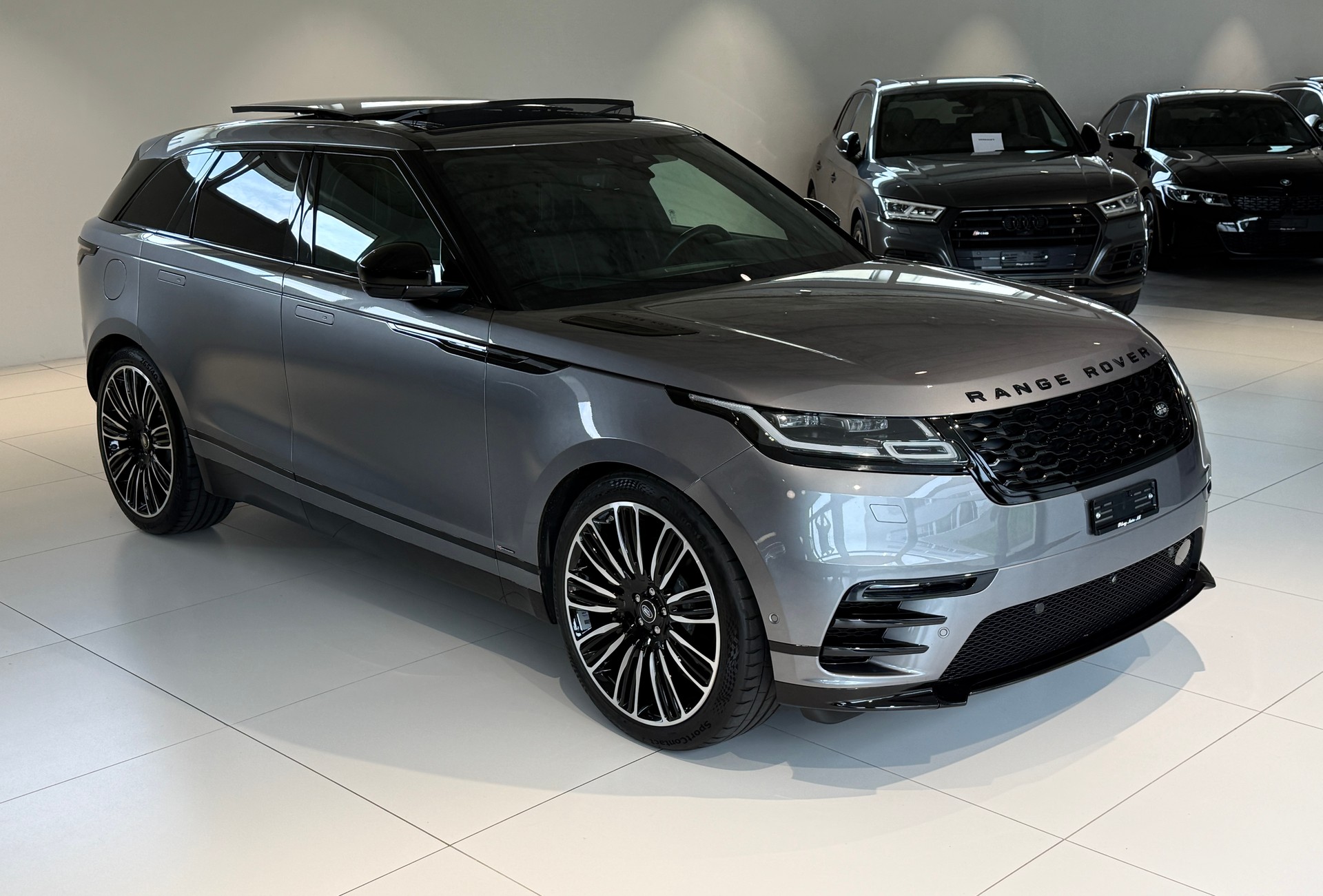 LAND ROVER Range Rover Velar R-Dynamic D 300 S Automatic***Facelift***Panoramadach***Luftfederung***Alu-22Zoll***-image-40