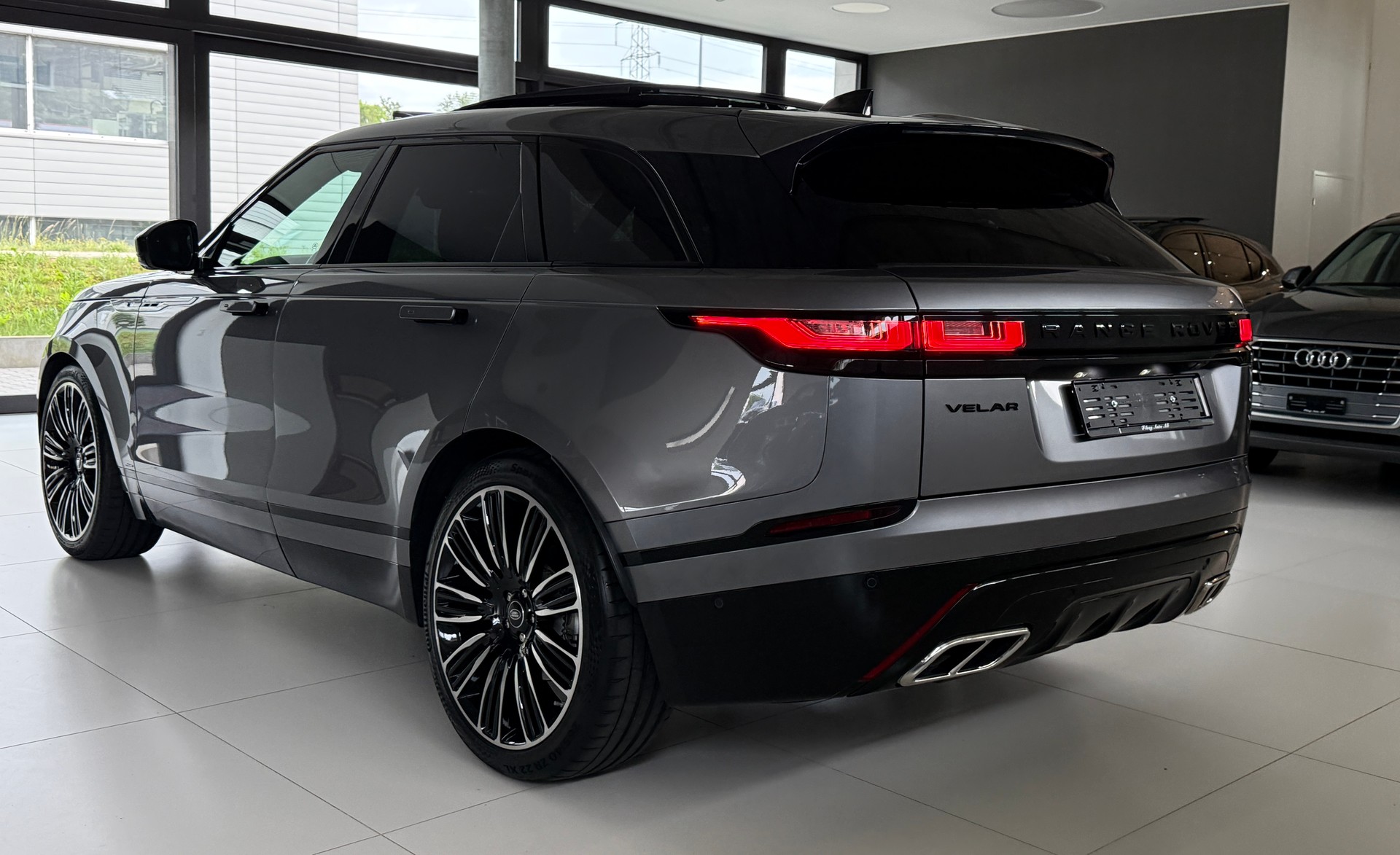 LAND ROVER Range Rover Velar R-Dynamic D 300 S Automatic***Facelift***Panoramadach***Luftfederung***Alu-22Zoll***-image-33