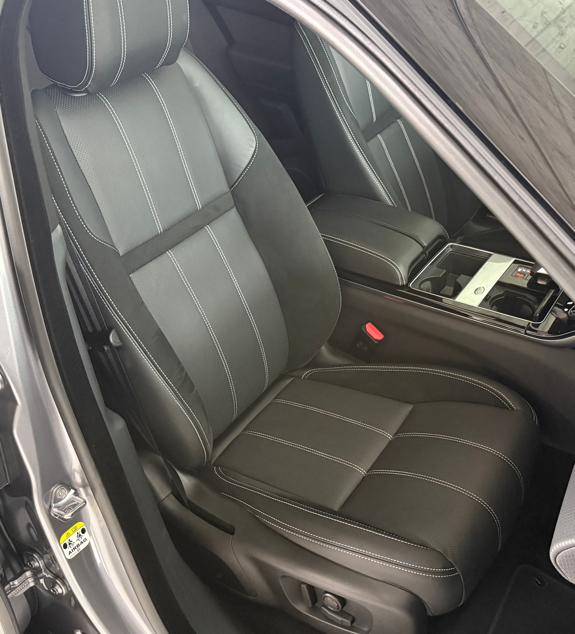 LAND ROVER Range Rover Velar R-Dynamic D 300 S Automatic***Facelift***Panoramadach***Luftfederung***Alu-22Zoll***-image-41
