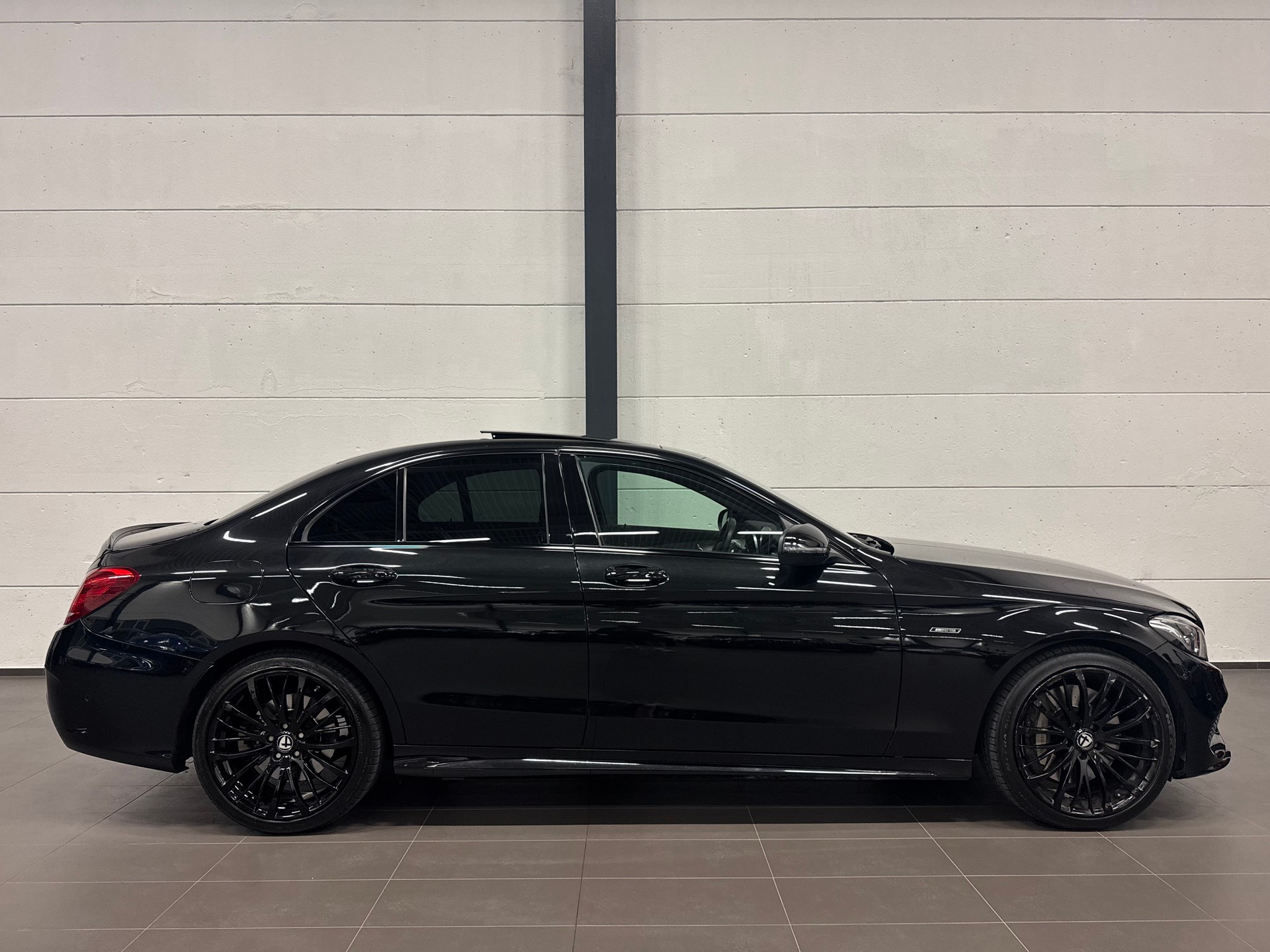 MERCEDES-BENZ C 450 AMG 4Matic 7G-Tronic-image-9