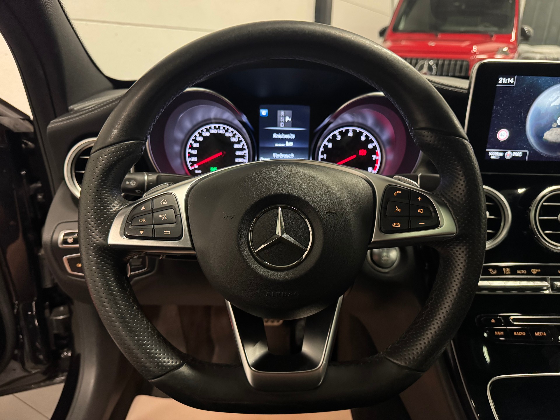 MERCEDES-BENZ C 450 AMG 4Matic 7G-Tronic-image-24