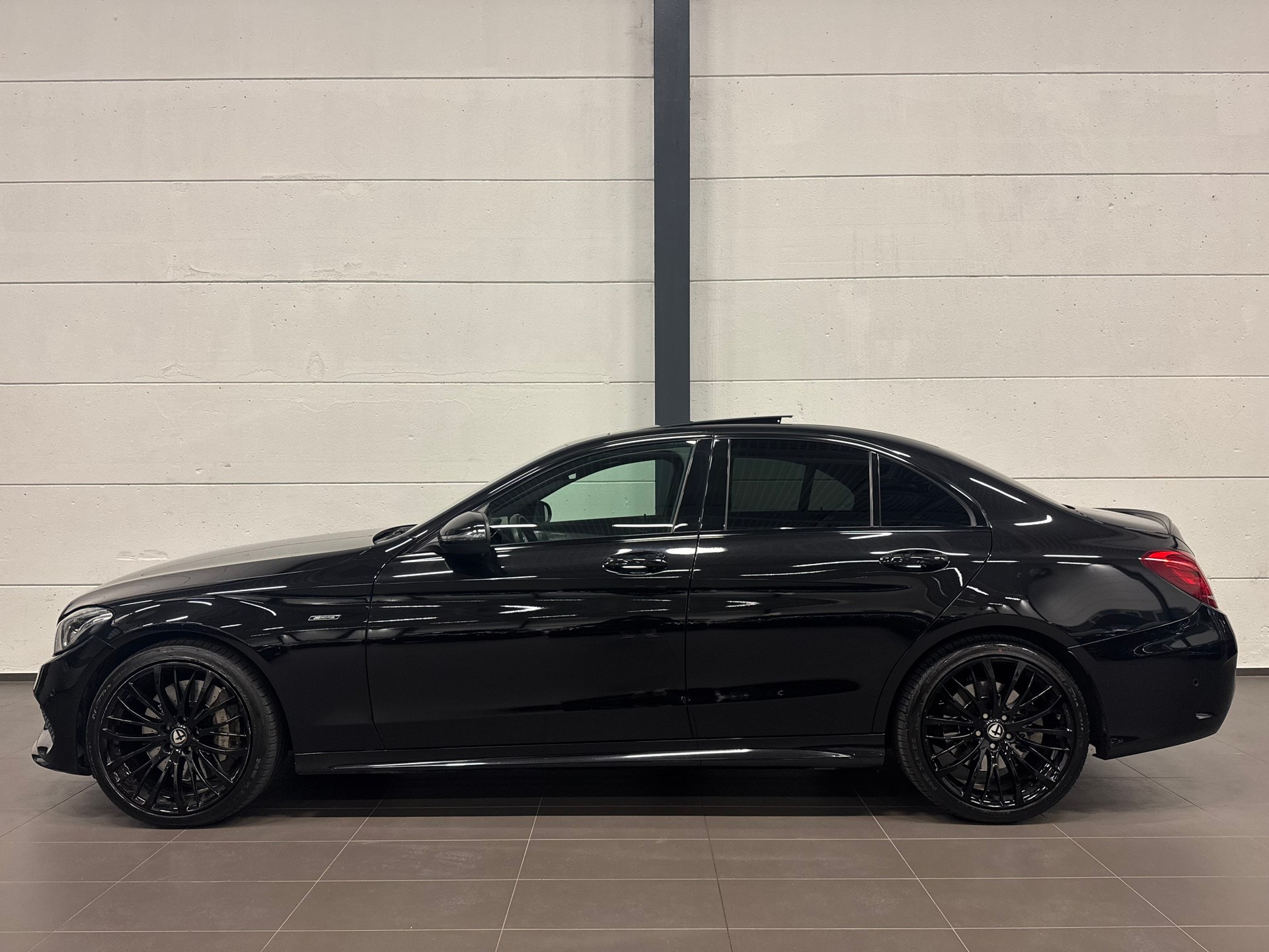 MERCEDES-BENZ C 450 AMG 4Matic 7G-Tronic-image-8